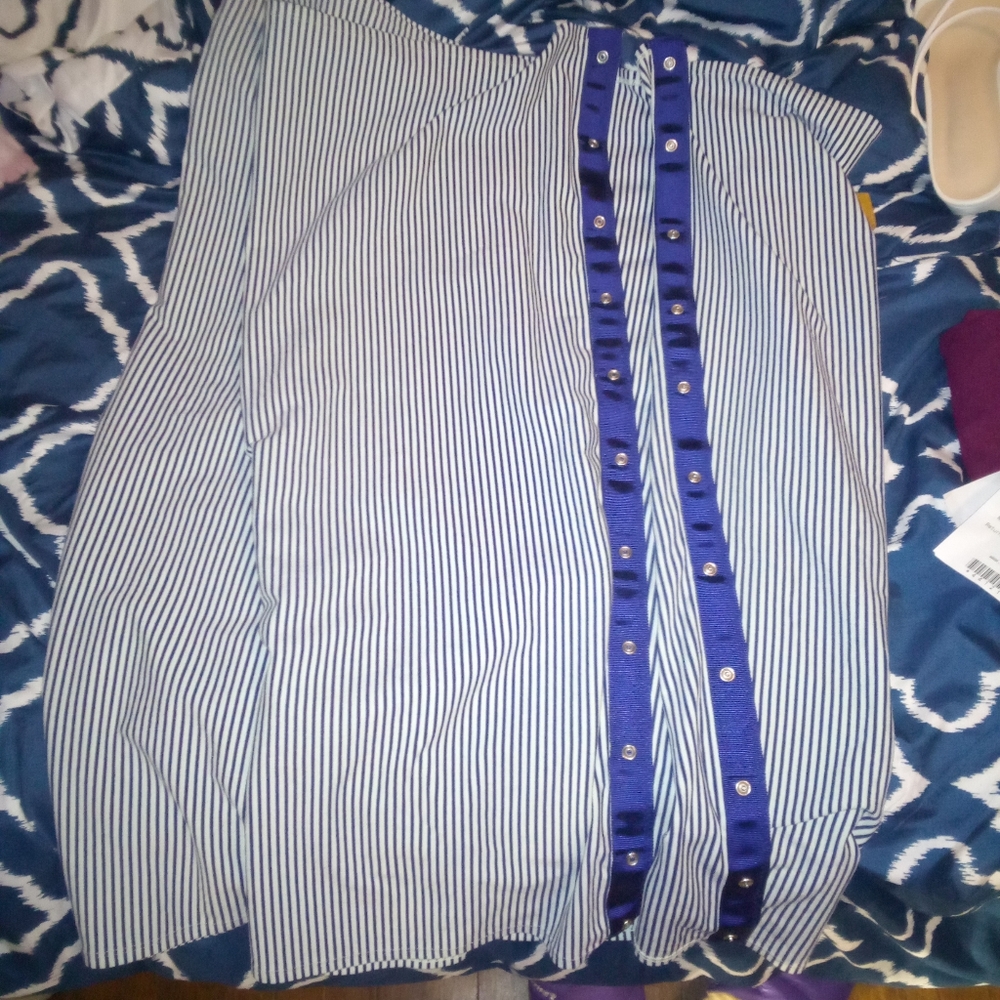 LULULEMON SCARF NAVY BLUE AND WHITE
